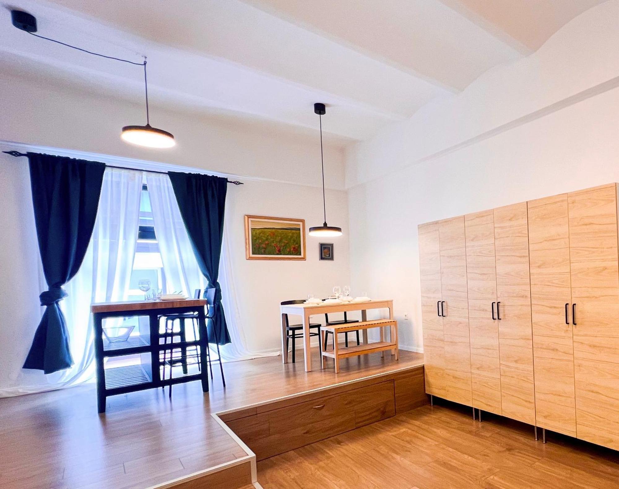 Aumetz Square Apartment Idrija Ngoại thất bức ảnh